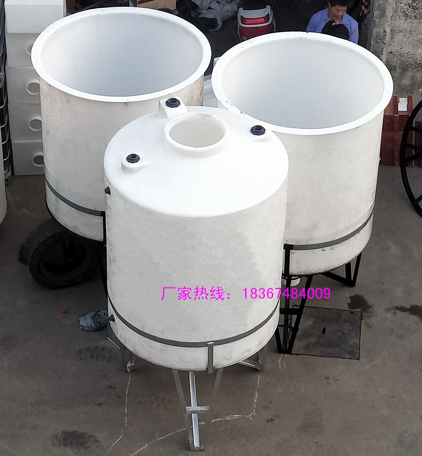 厂销塑料水塔15顿6t30吨8T10立方储水罐20顿5吨3T15立方污水沉品 - 图1