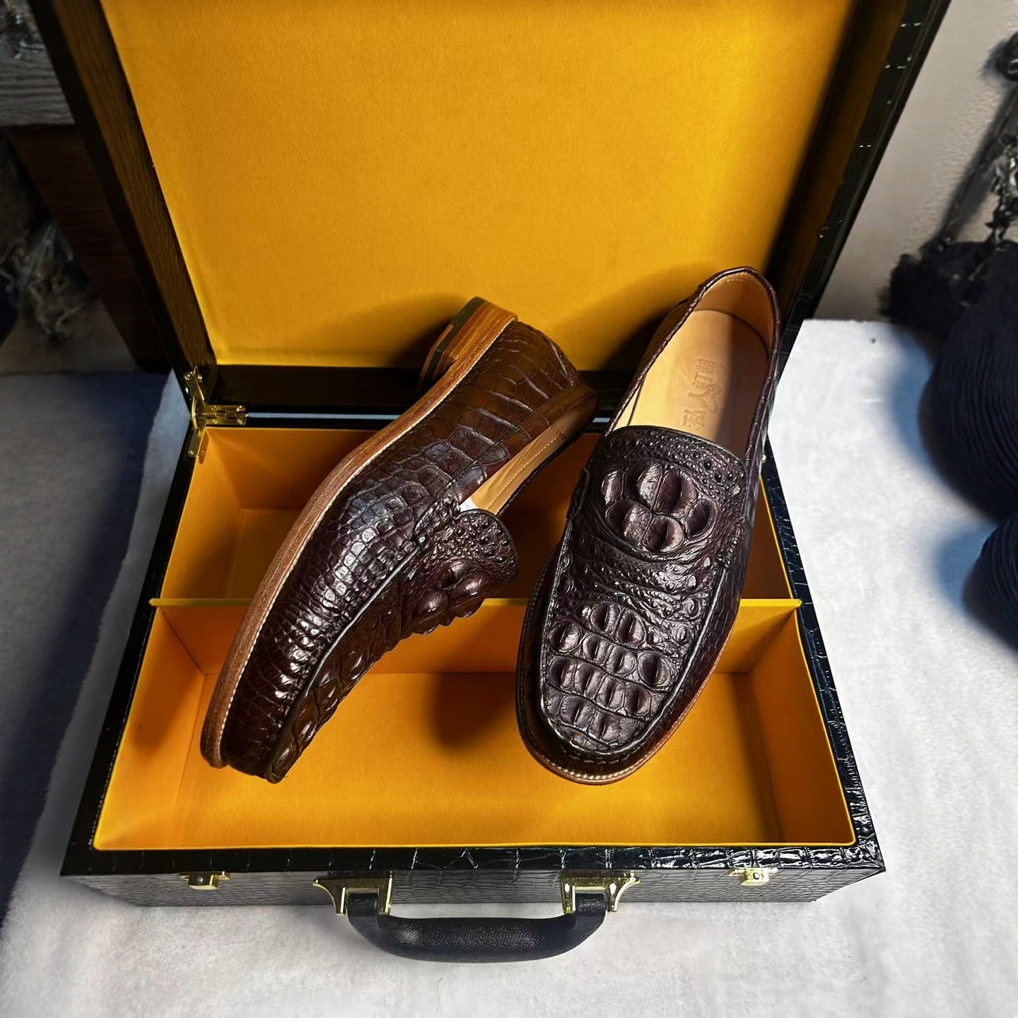 进口鳄鱼皮鞋棕色商务休闲百搭霸气头骨撤柜43男士一脚蹬真皮男鞋,淘宝优惠券,粉丝福利购,淘宝优惠卷