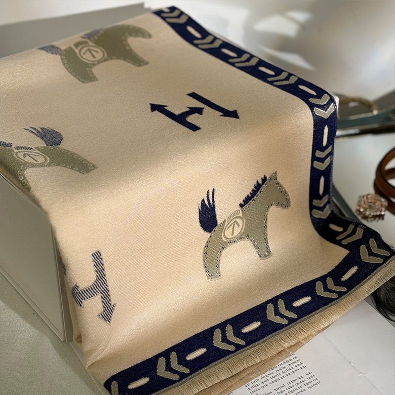 豆绿小马！轻奢减龄仿羊绒围巾冬季女韩版百搭长款披肩围脖两用,淘宝优惠券,粉丝福利购,淘宝优惠卷