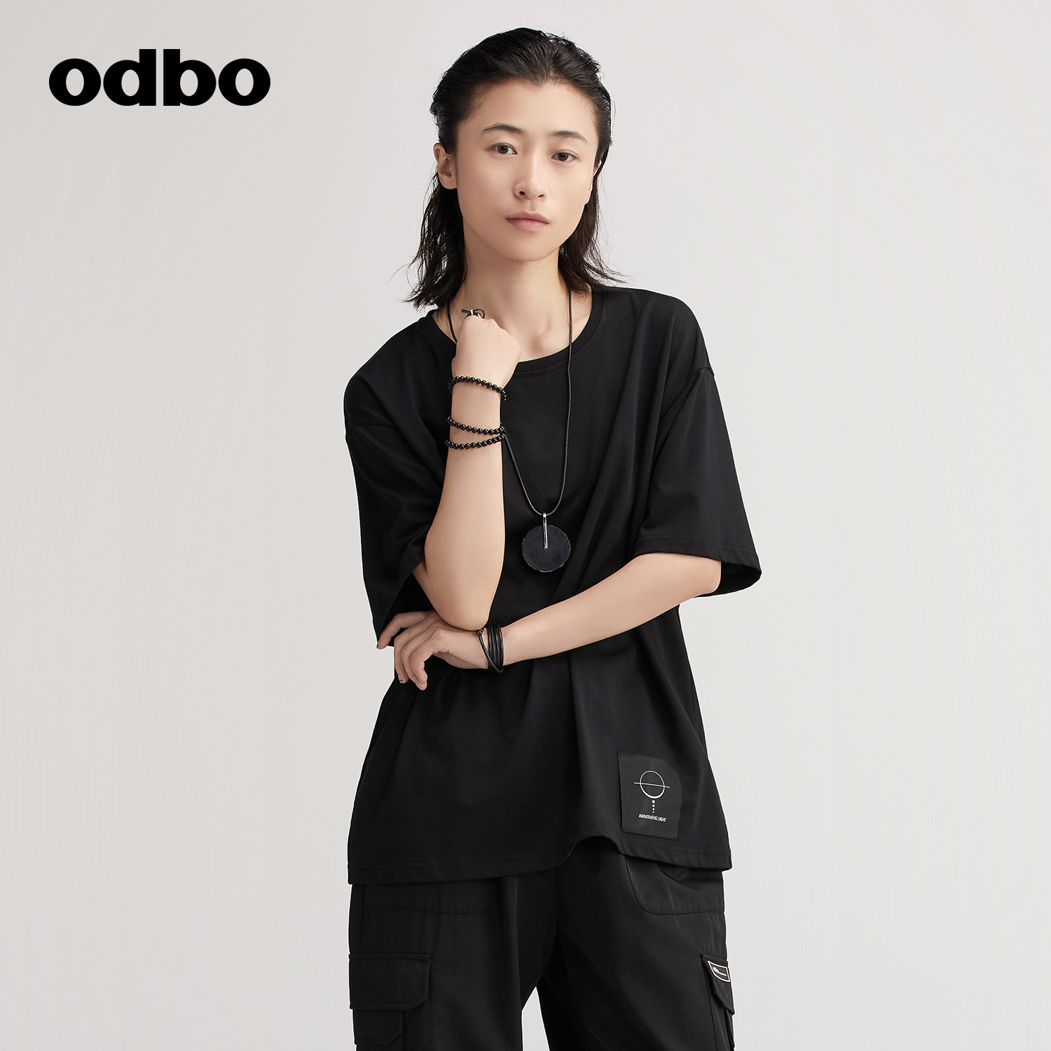 odbo/欧迪比欧原创设计休闲印花T恤女早秋新款舒适宽松上衣-图2