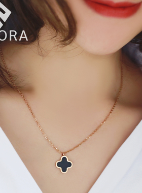 黑色四叶草项链钛钢高级感不掉色