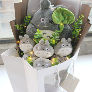 ຖືຫມີ doll, ດອກກຸຫລາບ, ດາວ, ແລະ Totoro, bouquet ວັນເດືອນປີເກີດແລະຂອງຂວັນຈົບການສຶກສາສໍາລັບແຟນ, ຫມູ່ທີ່ດີທີ່ສຸດ, ພັນລະຍາ, ແລະເພື່ອນຮ່ວມຫ້ອງຮຽນ.