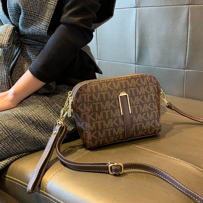 小包包女手机包2026新款爆款高级感复古妈妈包中年女士婆婆斜挎包,淘宝优惠券,粉丝福利购,淘宝优惠卷