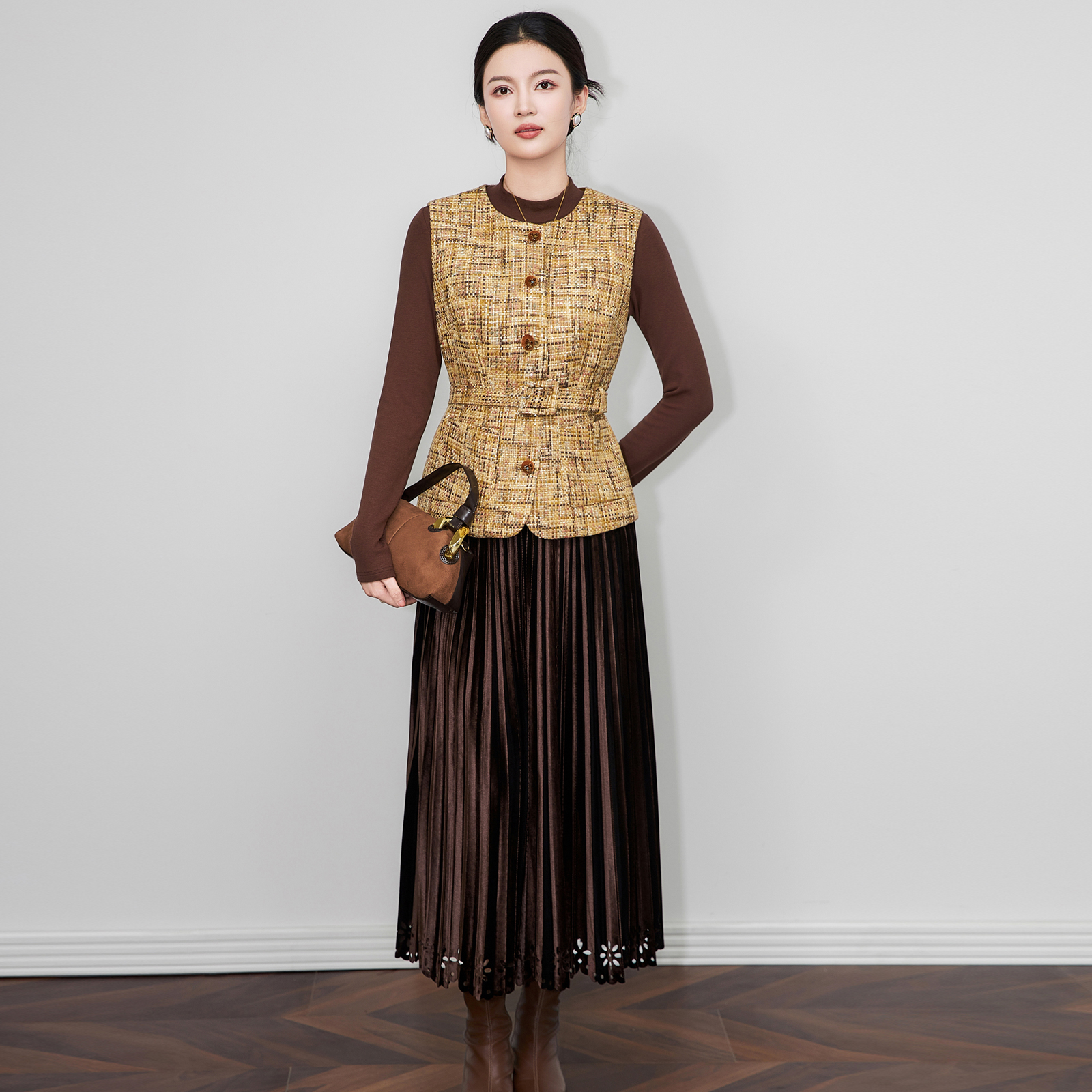 迪奥今年流行两件套装裙女法式小香风粗花呢马甲外套+丝绒百褶裙 - 图1