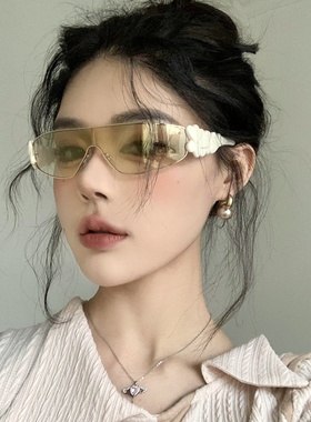 y2k爱心连体水银色墨镜女潮街拍