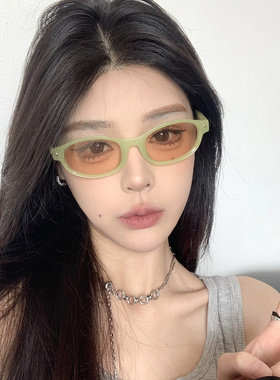 欧美复古椭圆绿色小框墨镜女街拍