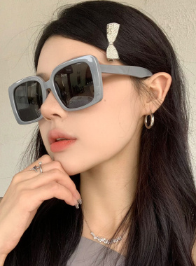 韩版高级感灰色偏光墨镜大框显瘦