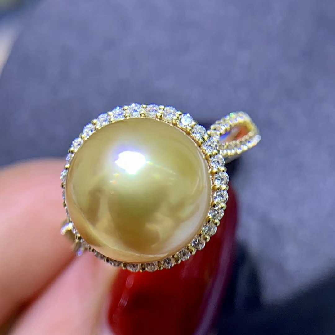 18K 高端贵族大气款 金南洋金珠戒指 18K 高端贵族大气款 金南洋金珠戒指