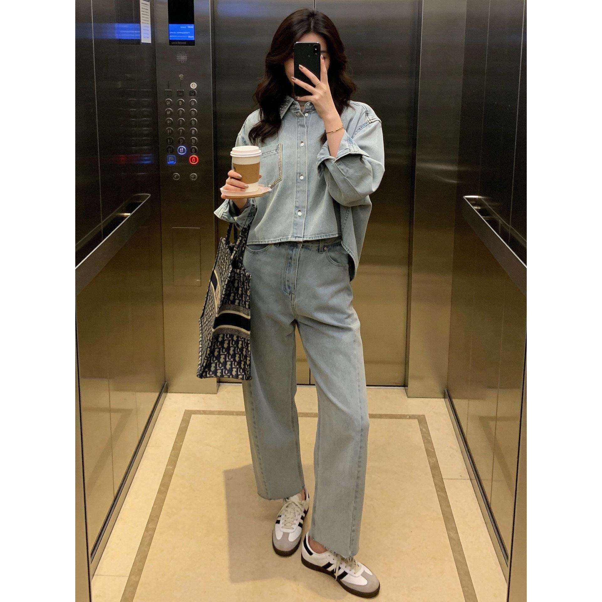 法单S家 2026春季法式设计感Polo领钉钻蓝色牛仔衬衫女上衣外套,淘宝优惠券,粉丝福利购,淘宝优惠卷