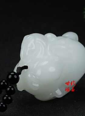 新疆和田玉白玉飞马手把件天然玉石一马当先原石手玩件玉马小摆件