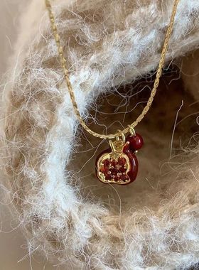 小红书爆复古精致红色石榴花项链奢小众感时尚气质百搭锁骨链HOT