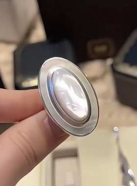 四月的格蕾丝新中式清冷感天然母贝明月盘戒指耳环复古小众轻奢