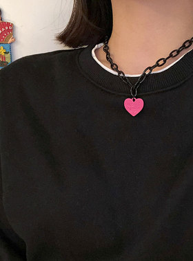 爱心项链女潮网红ins嘻哈个性设计感锁骨链2026年新款毛衣链短款