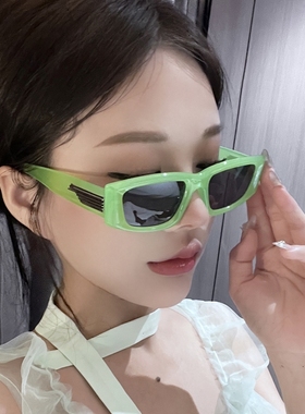方框个性亮眼果绿色防晒太阳镜