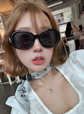 大框小白花显瘦防紫外线墨镜女