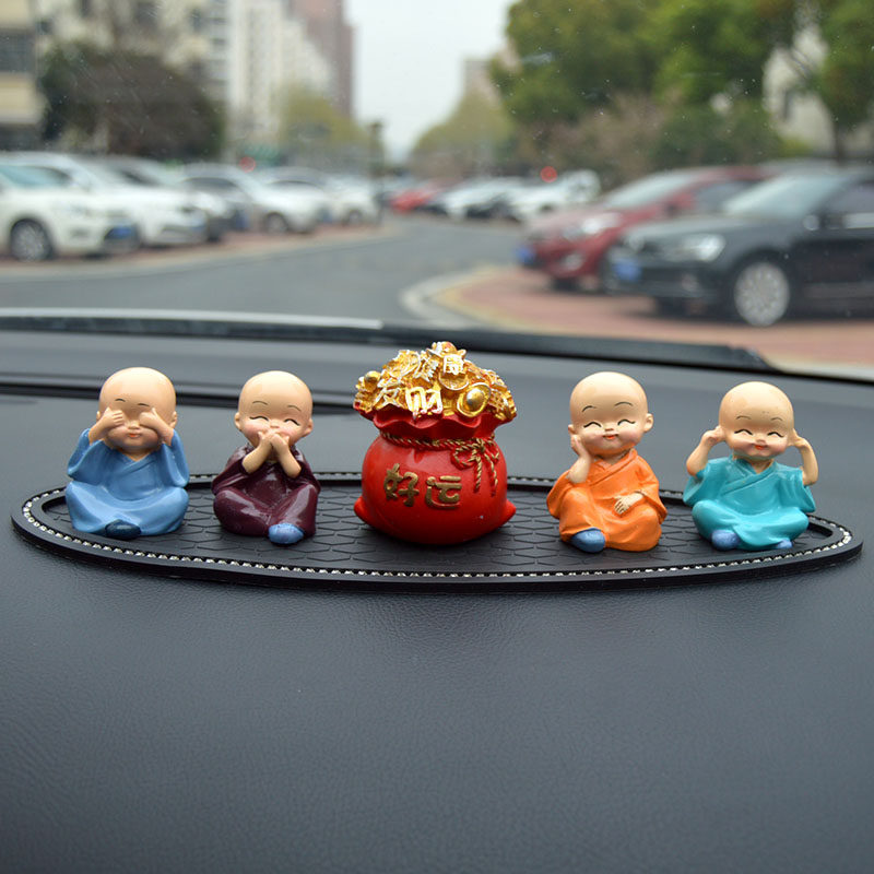 汽车摆件网红四不小和尚创意可爱公仔车载车内中控台装饰用品大全,淘宝优惠券,粉丝福利购,淘宝优惠卷