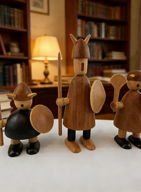 柚木北欧风格维京人木偶摆件
