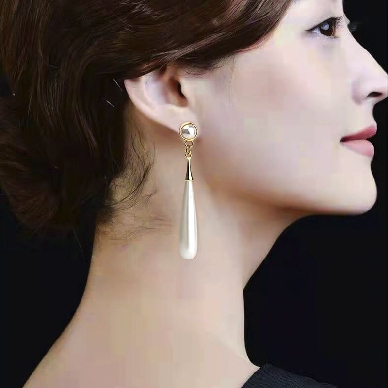 旗袍耳饰2025新款爆款水滴珍珠耳环无耳洞耳夹轻奢高级感长款耳坠 - 图0