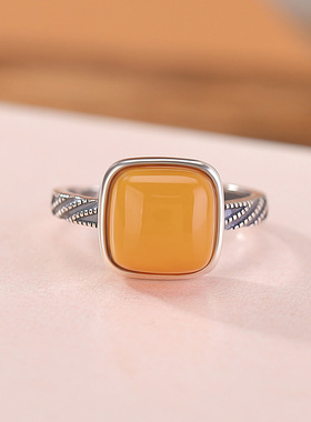 本月新品限时优惠蜜蜡方形戒指