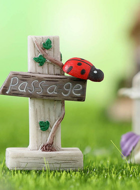 微景观仿真树摆件树脂桌面创意小鸟指路牌卡通可爱造景小树桩站牌