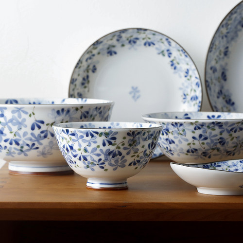 蓝莲花家居日式陶瓷日本进口餐具碗盘套装家用盘子釉下彩小蓝芽碗 - 图1