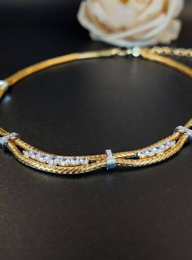 奢高级感铜镶锆线条锁扣项链女