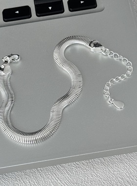 冷淡风复古黑色皮质手环玫瑰手链