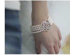 镶钻珍珠四层手链韩国新品