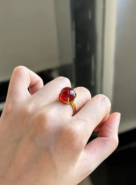 「落日沉醉」红色蛋面戒指女复古宫廷风小众高级感显白气质食指戒
