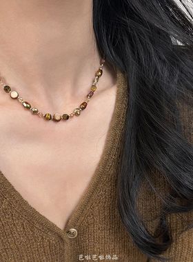 美拉德天然石虎眼石咖色珍珠串珠项链高级感女2025秋冬新款毛衣