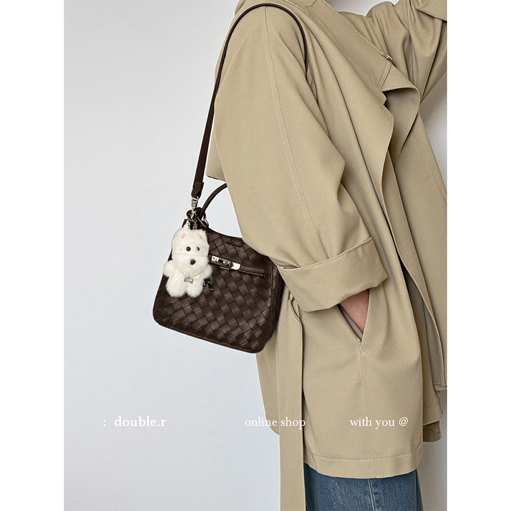 原创·小瑞靓包 雪夜归途 编织水桶包包女2025新款手提单肩斜挎包 - 图2