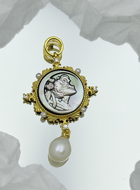 S925贝雕极光黑蝶贝美少女吊坠