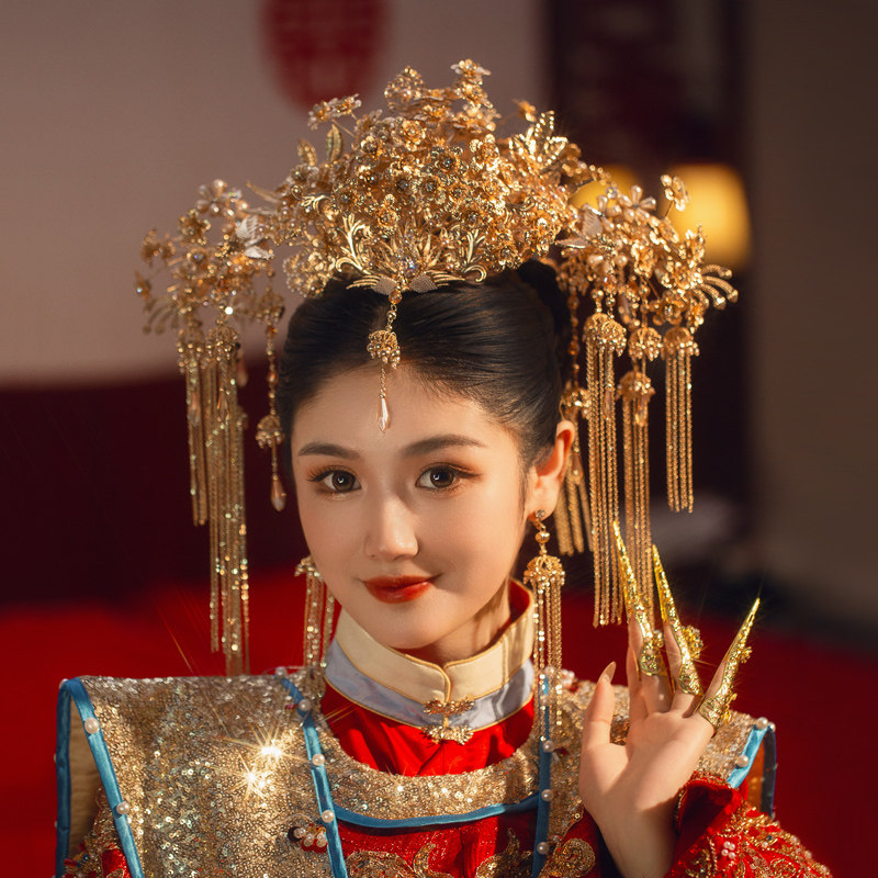 新娘中式宫廷金色大气古典结婚皇后凤冠眉心坠秀禾服古风婚礼饰品