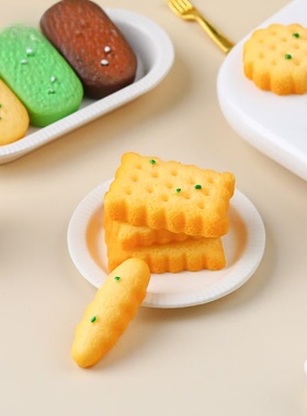 仿真薄脆饼干巧克力发夹装饰摆件