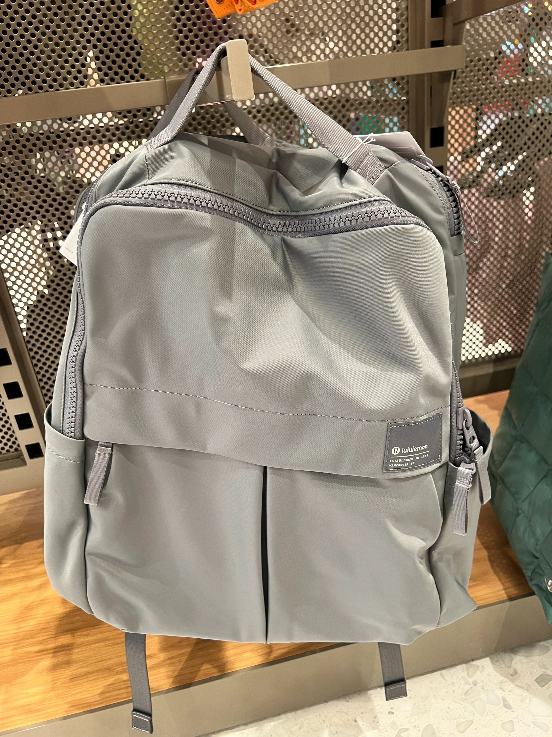 lululemon Everyday backpack 23L双肩包 男女商务电脑包瑜伽背包 - 图0