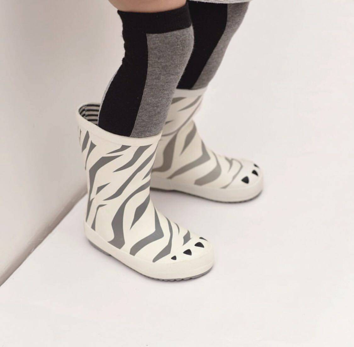 清仓官方授权法国品牌儿童长中短筒雨鞋雨靴棉内里无毒环保橡胶 - 图2