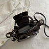 This year's popular bags, versatile cross-body bags, 2025 new women's bags, fashionable and simple hand-carried one-shoulder small bucket bags