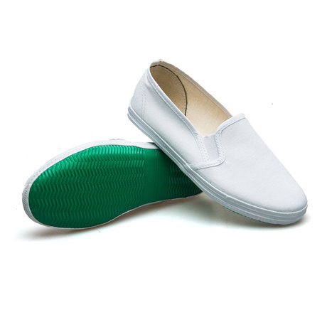 white cloth shoes