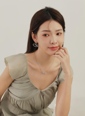 Lucky K S925银经典款银镶嵌立方氧化锆女士爱心项链