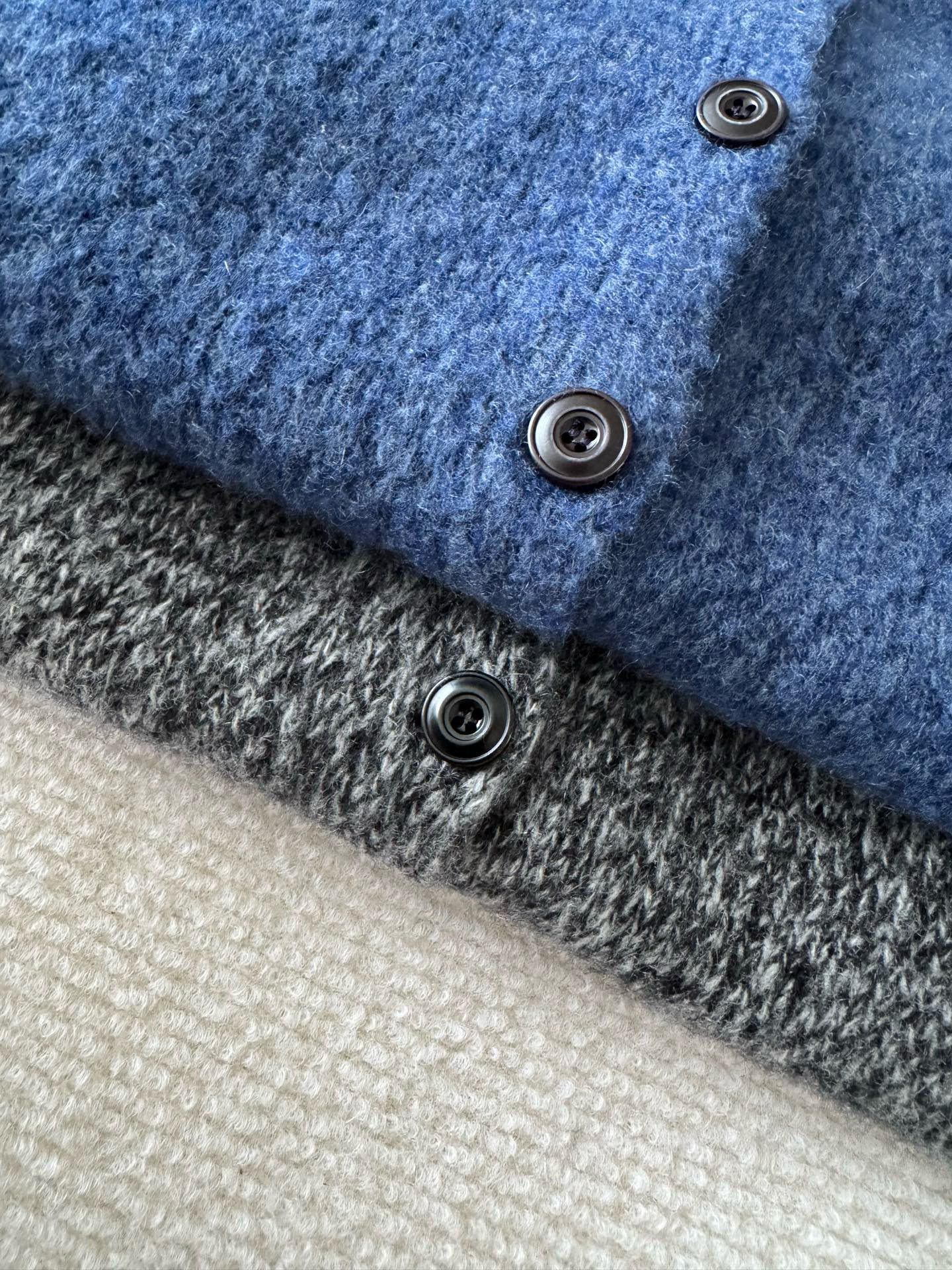 2025冬季新款女士半高领女重磅夹花山羊绒真丝宽松高领单排扣开衫,淘宝优惠券,粉丝福利购,淘宝优惠卷