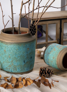 复古怀旧陶瓷花瓶干花