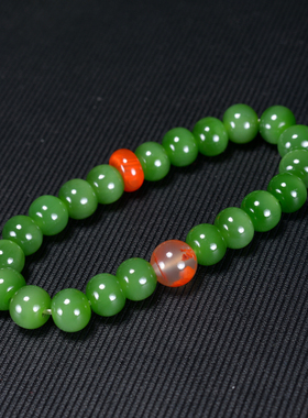 润芯玉绚丽大方和田玉猫眼手串