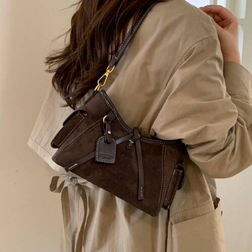 复古小众手提机车包包女2025秋冬季新款潮流单肩腋下包百搭斜挎包 - 图1