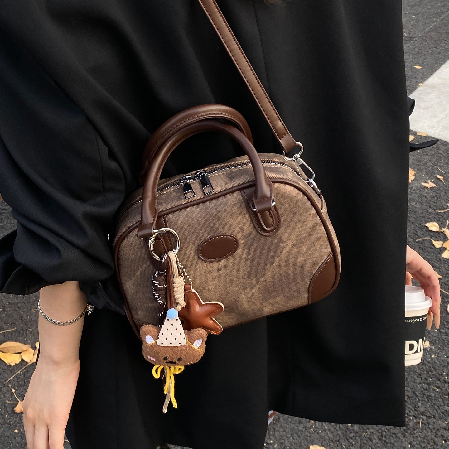 百搭ins撞色小包包女2025新款复古手拎保龄球包秋冬高级感斜挎包,淘宝优惠券,粉丝福利购,淘宝优惠卷