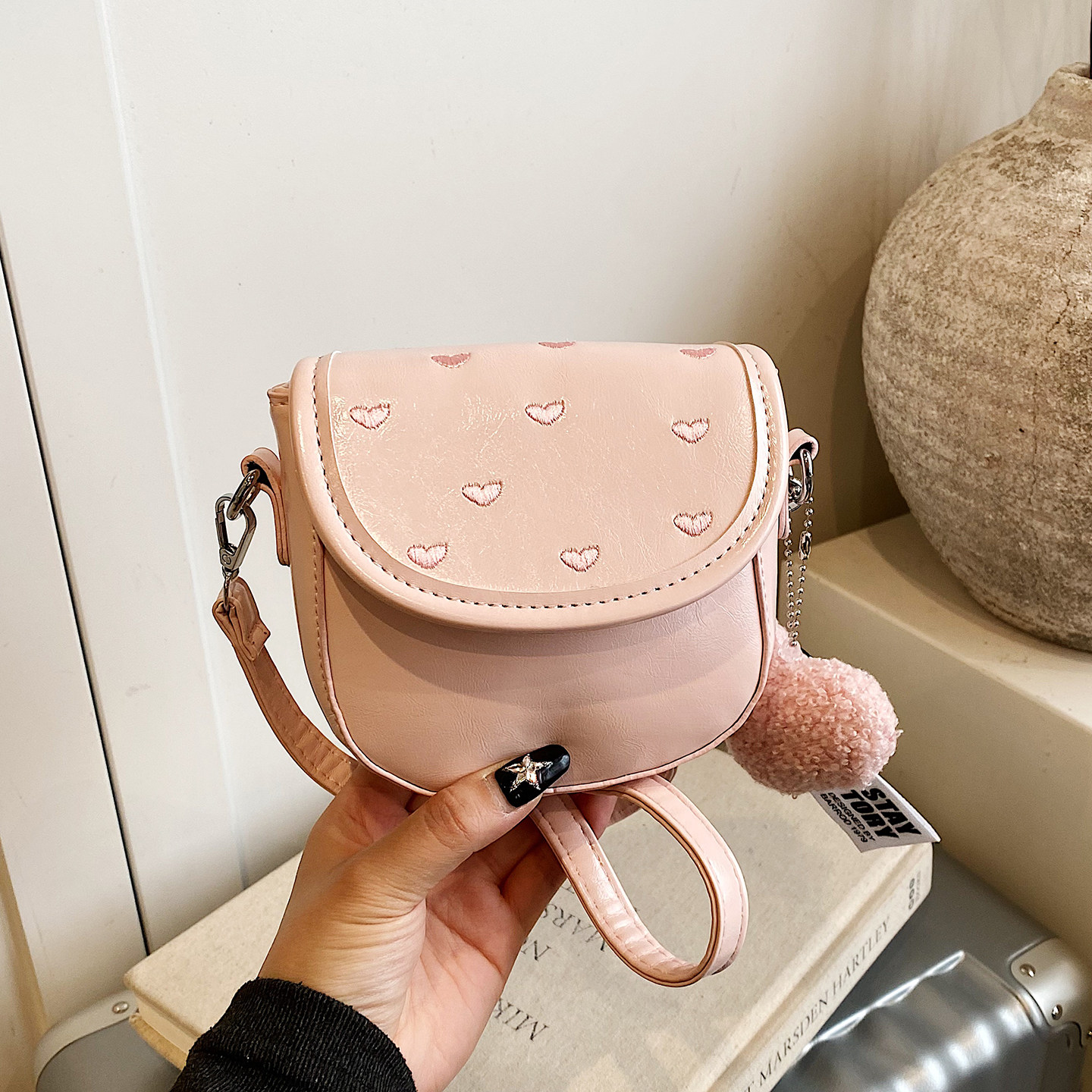 甜美少女风小包包女2025新款百搭迷你口红包马鞍包冬季质感斜挎包,淘宝优惠券,粉丝福利购,淘宝优惠卷