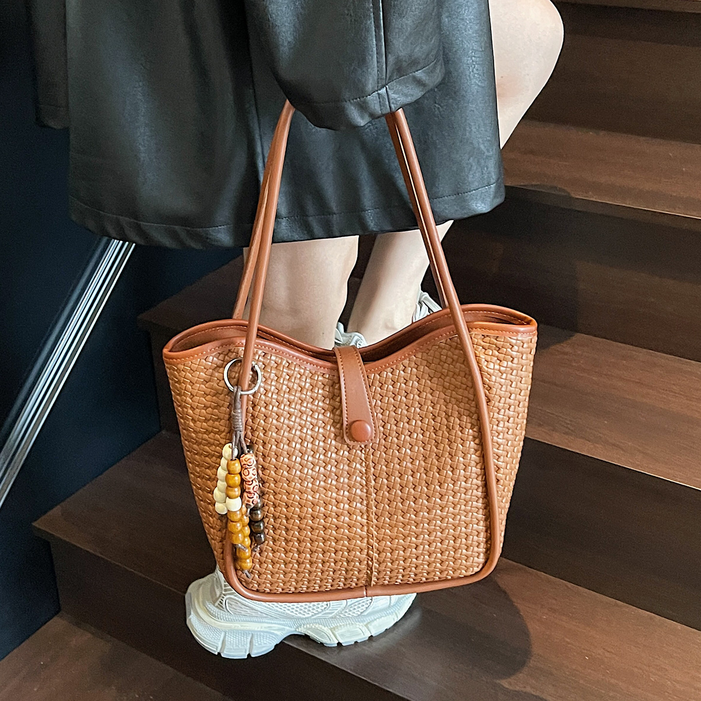 质感编织纹大包包女2025新款时尚菜篮子托特包夏季质感通勤腋下包,淘宝优惠券,粉丝福利购,淘宝优惠卷