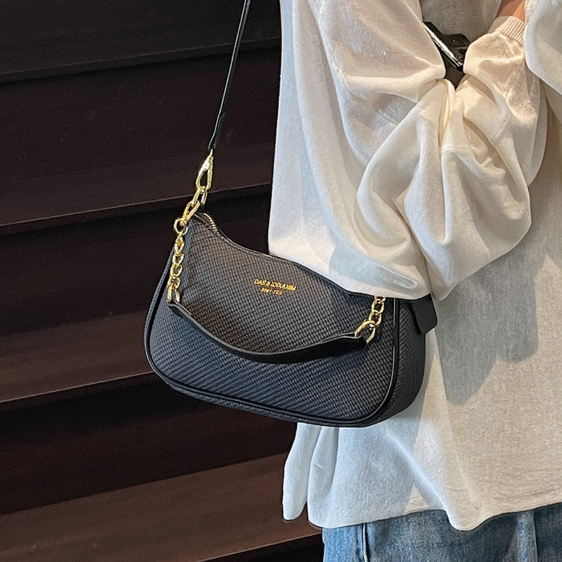 简约链条小包包女2025新款时尚高级质感腋下包春季流行单肩斜挎包,淘宝优惠券,粉丝福利购,淘宝优惠卷