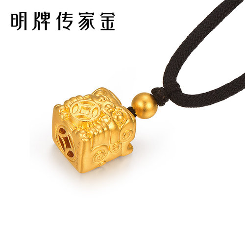 明牌珠宝古法黄金吊坠 足金镇财兽套链铜钱貔貅项坠AFC0607 - 图0