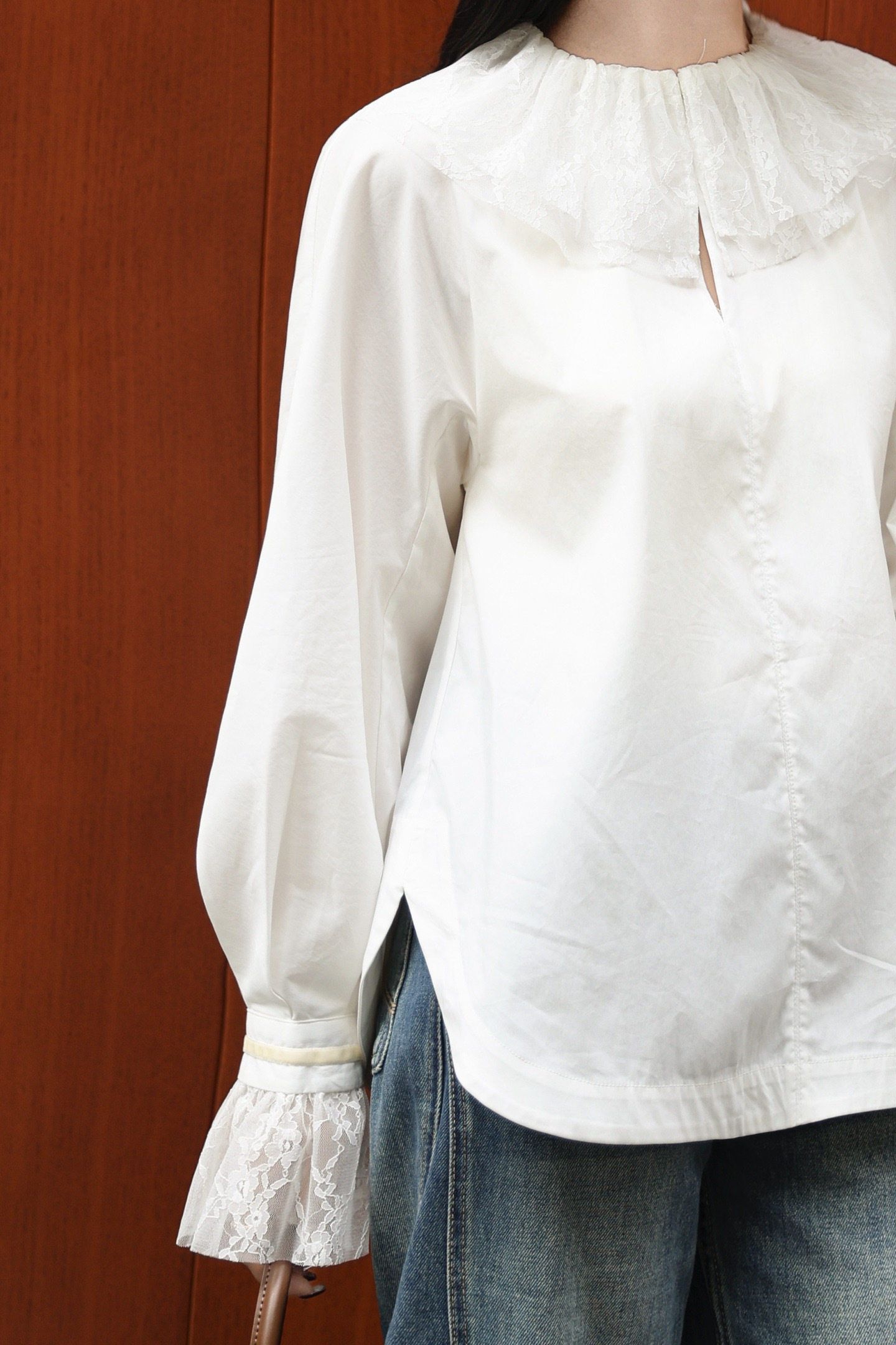 无痕棉蕾丝衬衣时尚仙气蕾丝珍珠扣娃娃领喇叭袖百搭长袖小衫春款,淘宝优惠券,粉丝福利购,淘宝优惠卷