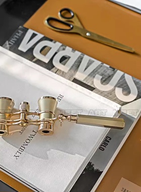 装饰摆件现代样板间书房